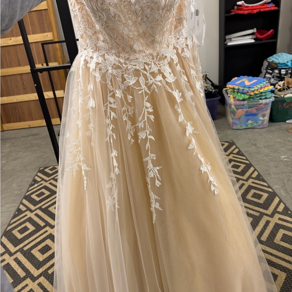 Elegant Lace Embroidered Gown